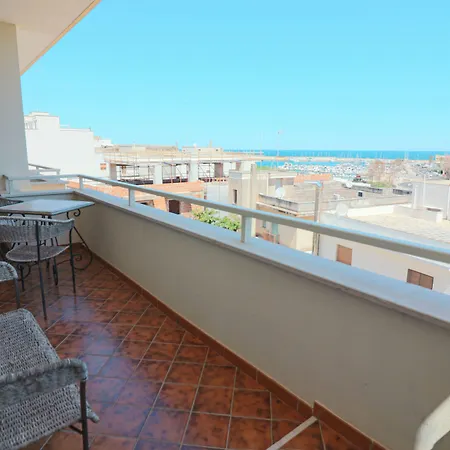 Hébergement de vacances Casa Helena In With Harbor View For 8 People Otrante