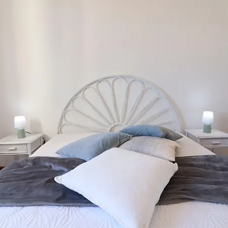 Hébergement de vacances Casa Helena In With Harbor View For 8 People *